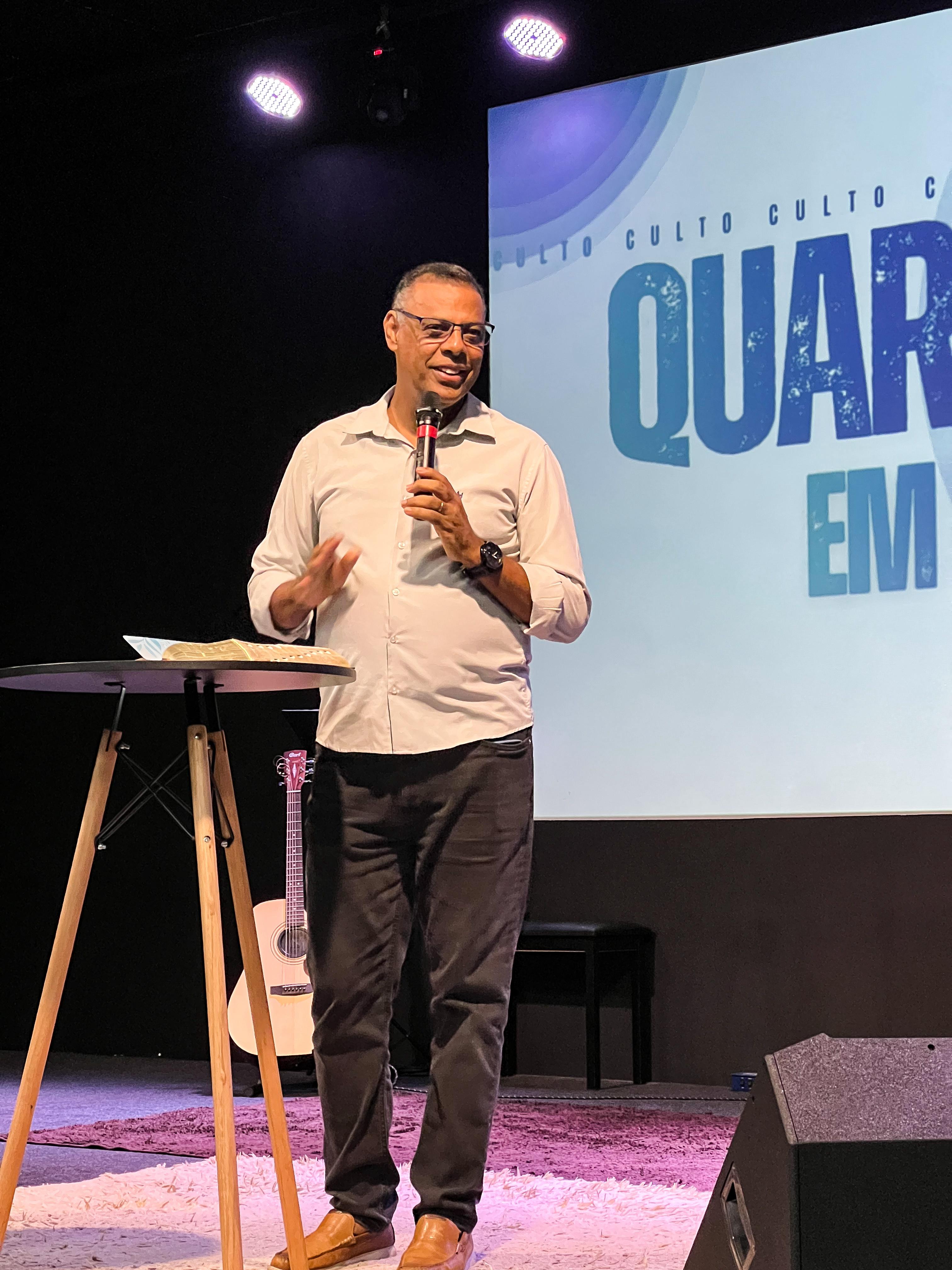 Pr. Delmo Gonçalves e Pra. Dinéia Gonçalves