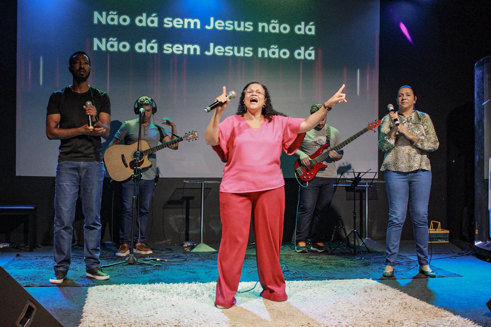 Conferência de Louvor e Adoração